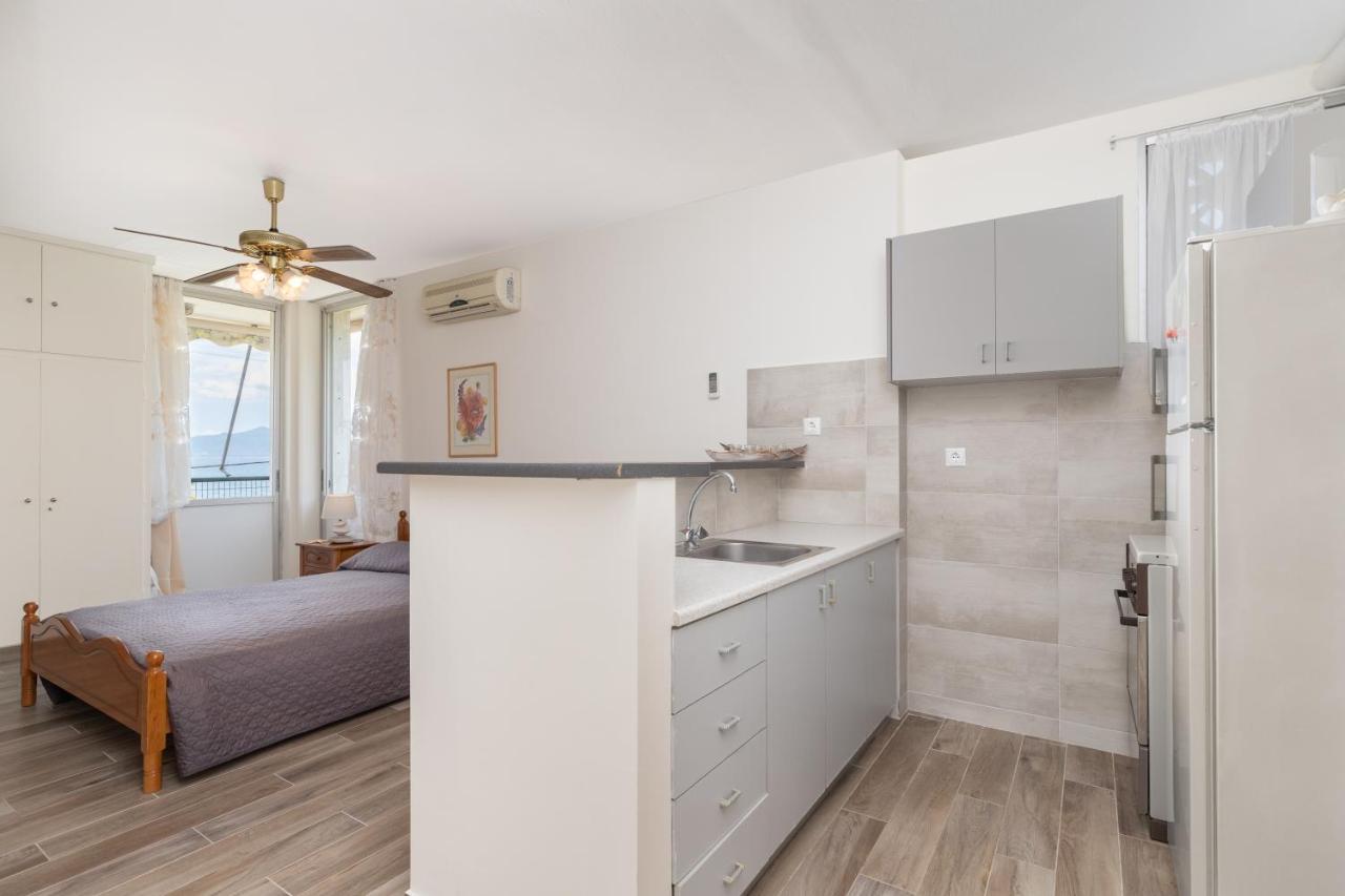 Arkítsa M K Apartments מראה חיצוני תמונה